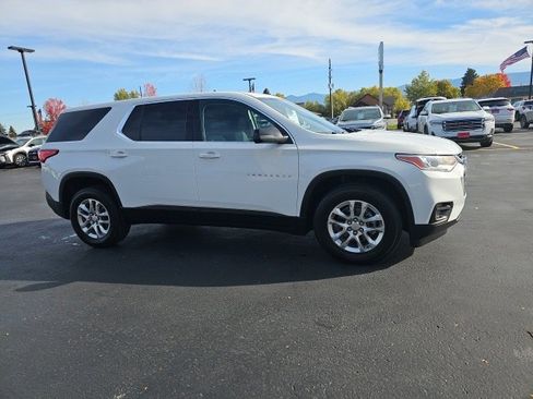 Used 2021 Chevrolet Traverse LS image 71