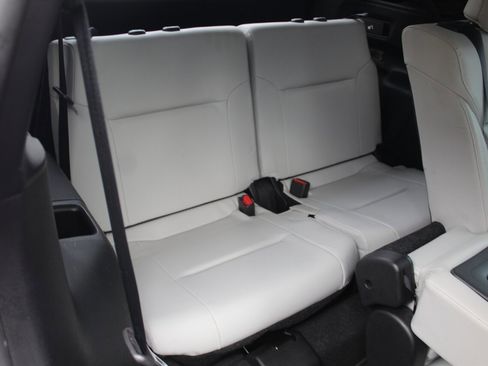 Used 2022 Mitsubishi Outlander SEL image 18