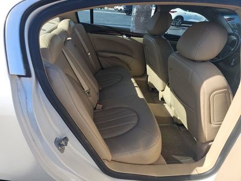 Used 2011 Buick Lucerne CXL w/ Driver Confidence Package FWD image 10