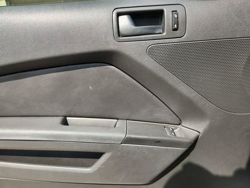 Used 2014 Ford Mustang Coupe image 18