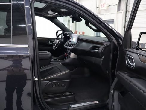Used 2023 Chevrolet Tahoe Premier w/ Max Trailering Package AWD/4WD image 29