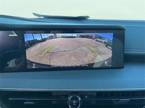 Used 2025 Nissan Murano SV image 27