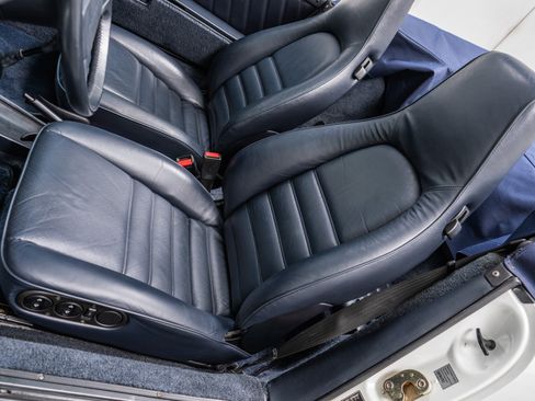 Used 1989 Porsche 911 Carrera RWD image 22