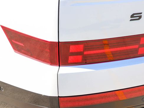 New 2026 Hyundai Santa Fe Calligraphy FWD image 11