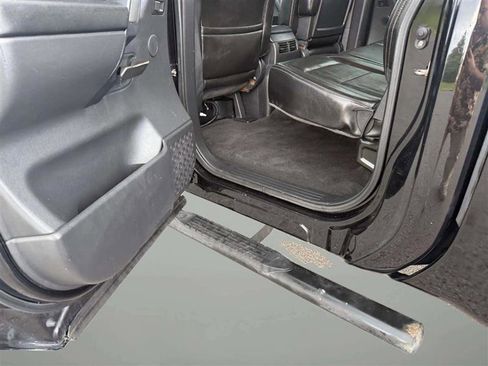 Used 2013 Nissan Titan PRO-4X w/ Pro-4x Luxury Pkg image 17