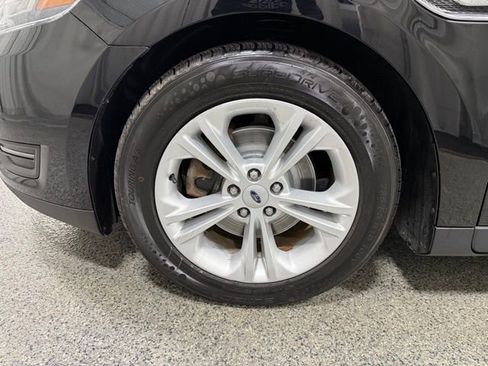 Used 2018 Ford Taurus SEL w/ Equipment Group 201A AWD/4WD image 27