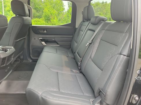 Used 2024 Toyota Tundra Limited AWD/4WD image 16