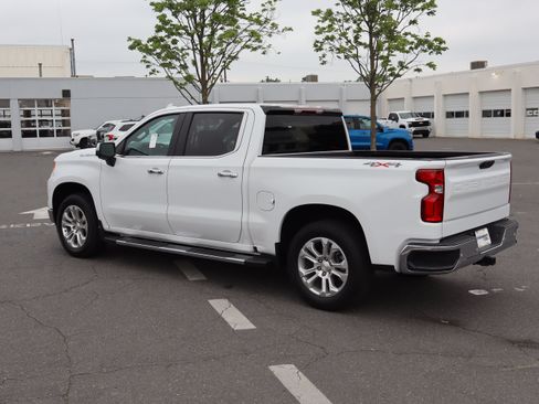 Used 2023 Chevrolet Silverado 1500 LTZ AWD/4WD image 8