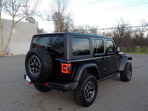 New 2026 Jeep Wrangler Unlimited Rubicon w/ Steel Bumper Group image 12