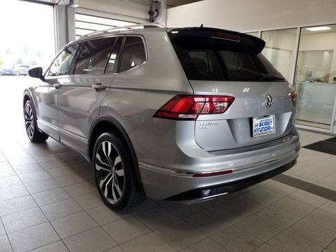 Used 2020 Volkswagen Tiguan SEL Premium R-Line w/ 3rd Row Seat Package AWD/4WD image 19