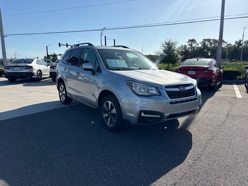 Used 2018 Subaru Forester 2.5i Premium AWD/4WD image 3