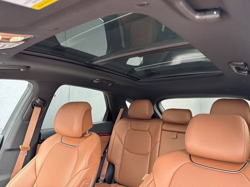 New 2026 Genesis GV70 2.5T Advanced image 16