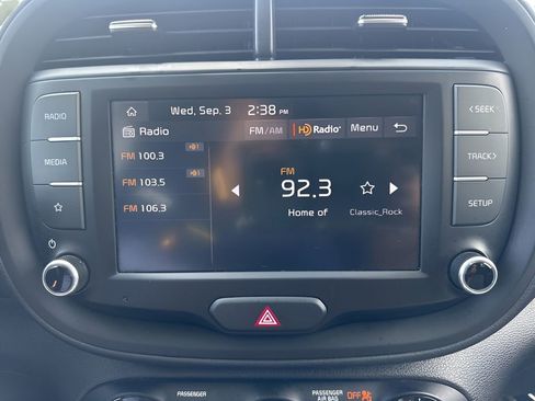 Used 2024 Kia Soul LX w/ Option Group 015 image 16