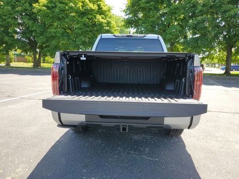 New 2026 Toyota Tundra Platinum AWD/4WD image 9