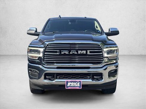 Used 2022 RAM 2500 Laramie AWD/4WD image 2