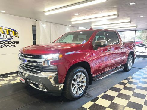 Used 2021 Chevrolet Silverado 1500 LTZ w/ Technology Package AWD/4WD image 5