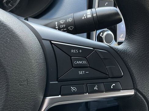 Used 2025 Nissan Versa SV image 23