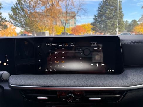 New 2026 Nissan Kicks SV w/ SV Premium Package image 32