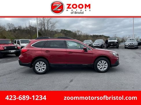 Used 2018 Subaru Outback 2.5i Premium image 1
