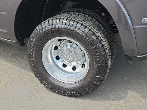 Used 2021 RAM 3500 Laramie AWD/4WD image 10