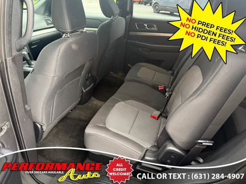 Used 2018 Ford Explorer XLT image 24
