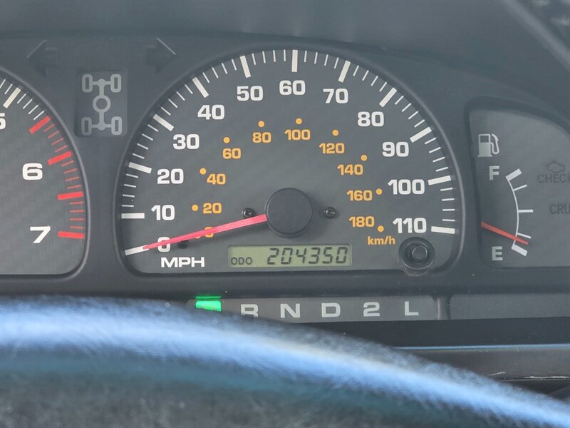 Used 2002 Toyota 4Runner SR5 AWD/4WD image 40