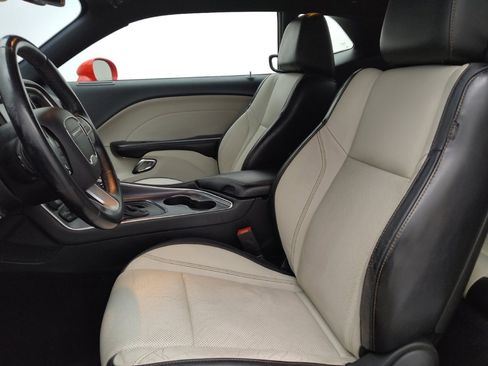 Used 2015 Dodge Challenger SXT Plus RWD image 17