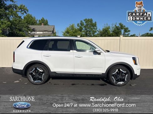 Used 2023 Kia Telluride EX w/ EX Captain's Chair Package AWD/4WD image 1