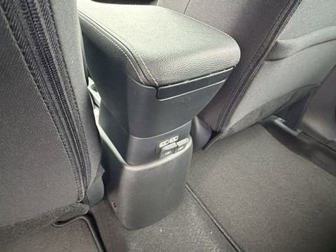 New 2025 Nissan Kicks Play S image 17