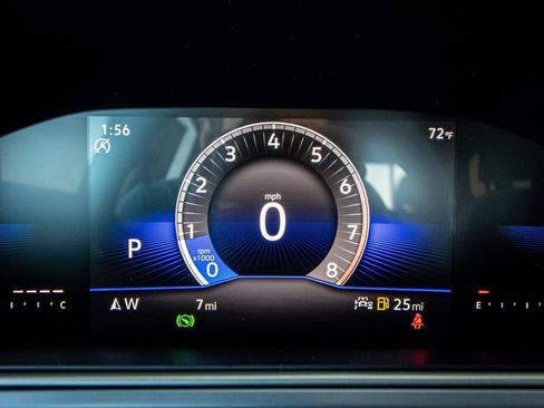 New 2026 Volkswagen Taos SE image 2