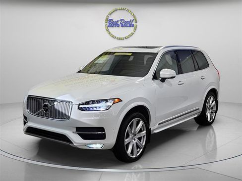 Used 2017 Volvo XC90 T6 Inscription w/ Vision Package image 9