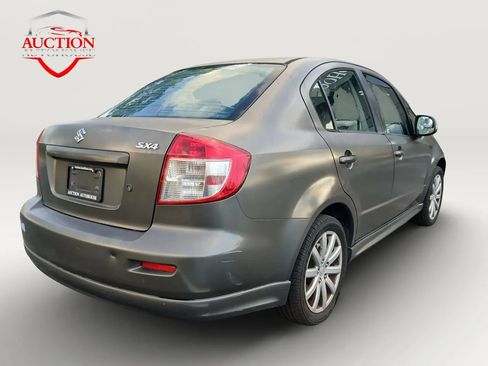 Used 2010 Suzuki SX4 Sport S FWD image 5