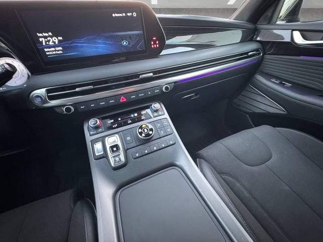 Used 2025 Hyundai Palisade Calligraphy AWD/4WD image 3