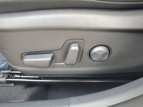 Used 2023 Hyundai Kona Limited image 19