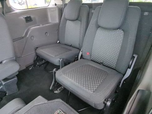 Used 2019 Ford Transit Connect XLT FWD image 25