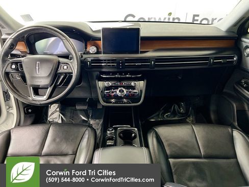 Used 2021 Lincoln Corsair Reserve image 7