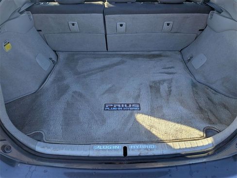 Used 2013 Toyota Prius Plug-In Hybrid image 24