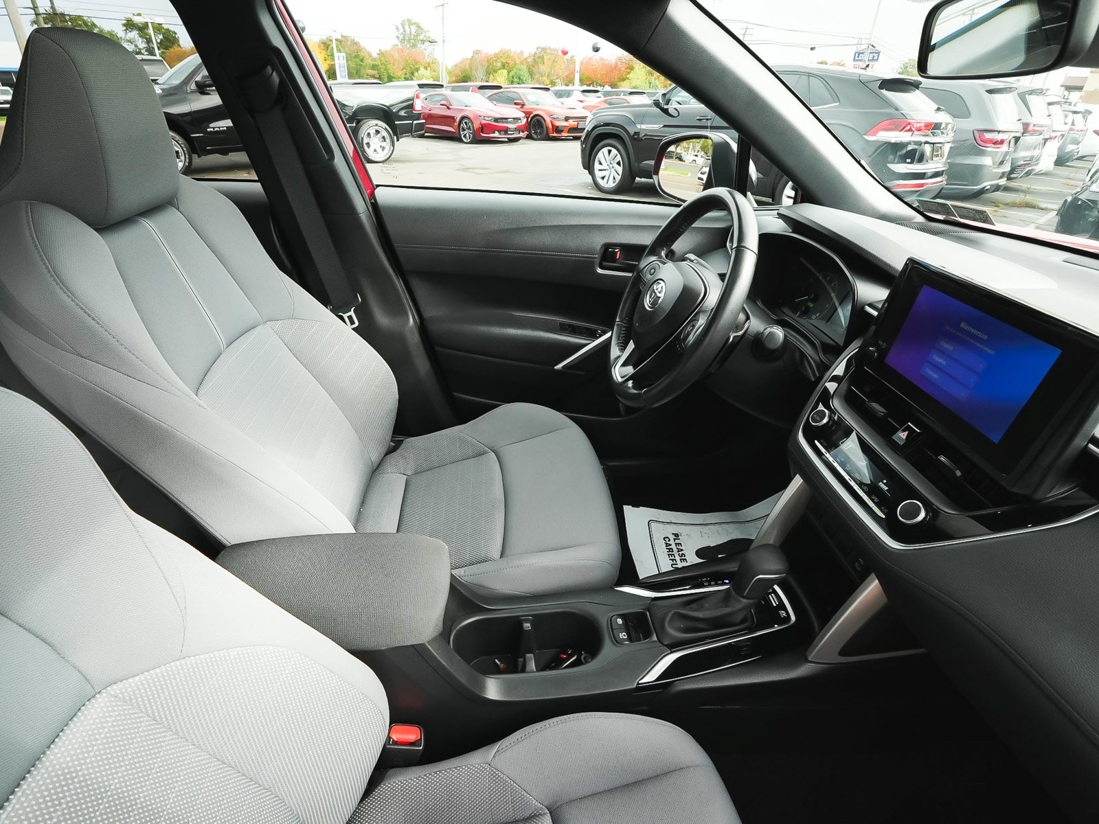 Used 2023 Toyota Corolla Cross AWD Hybrid w/ Moonroof Package image 41