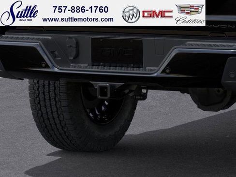 New 2026 GMC Canyon Denali w/ LPO, Denali Black Edition image 14