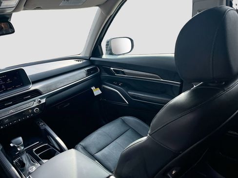 Used 2022 Kia Telluride EX w/ EX Premium Package image 24