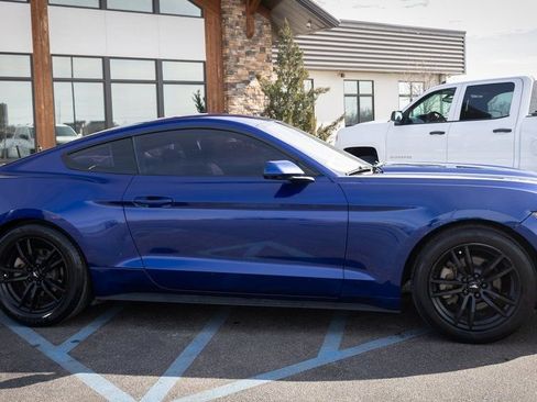 Used 2016 Ford Mustang Coupe image 21