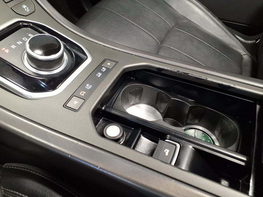 Used 2018 Land Rover Range Rover Evoque SE Dynamic AWD/4WD image 17