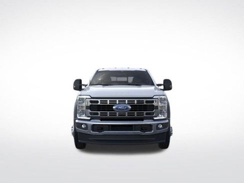 New 2025 Ford F450 XL w/ XL Chrome Package image 9