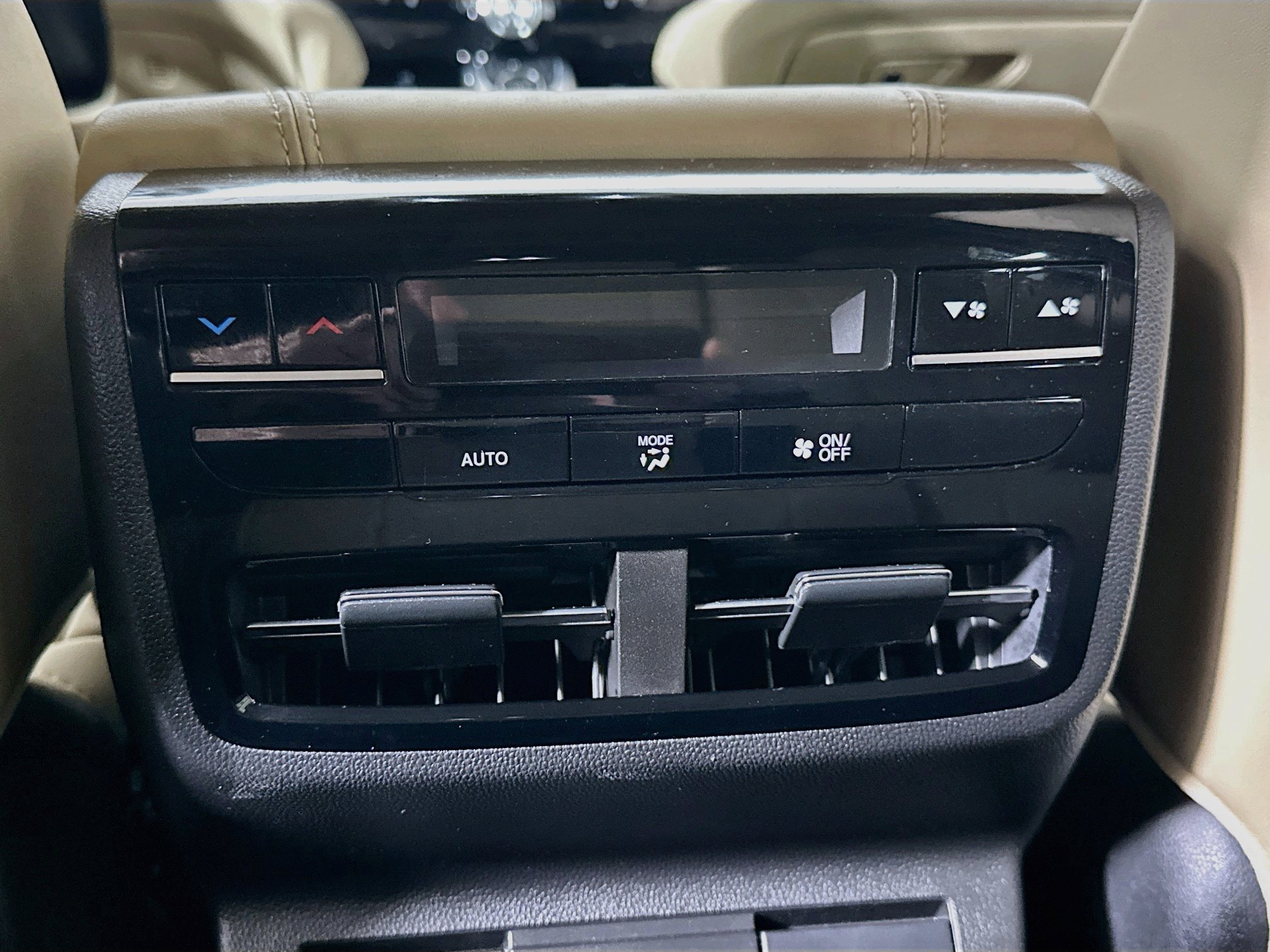 Used 2024 Acura MDX w/ Technology Package FWD image 28