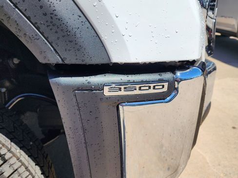 New 2026 GMC Sierra 3500 Pro AWD/4WD image 13