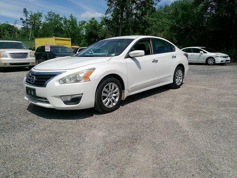 Used 2014 Nissan Altima 2.5 S FWD image 18