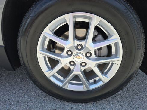 Used 2024 Chevrolet Equinox LS w/ LS Convenience Package AWD/4WD image 13