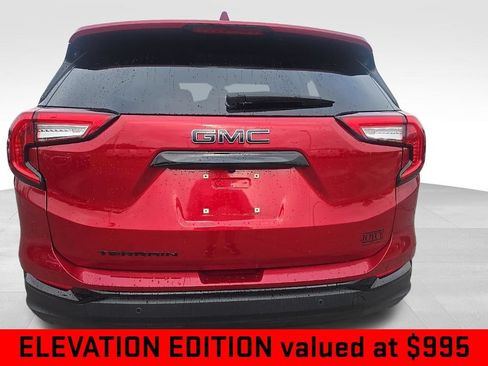 Certified 2023 GMC Terrain SLE w/ Driver Convenience Package FWD image 4