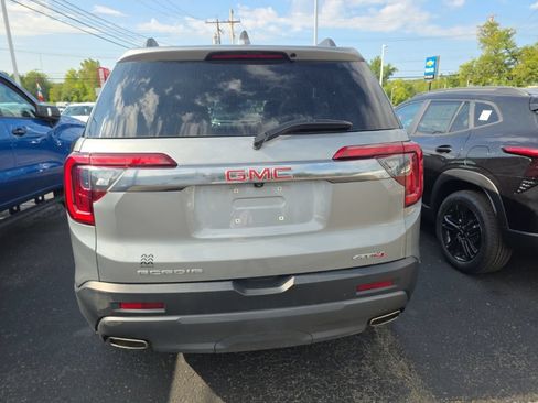 Used 2023 GMC Acadia AT4 w/ Technology Package AWD/4WD image 9
