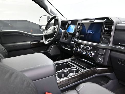 New 2026 Ford F250 Lariat w/ Lariat Ultimate Package image 11